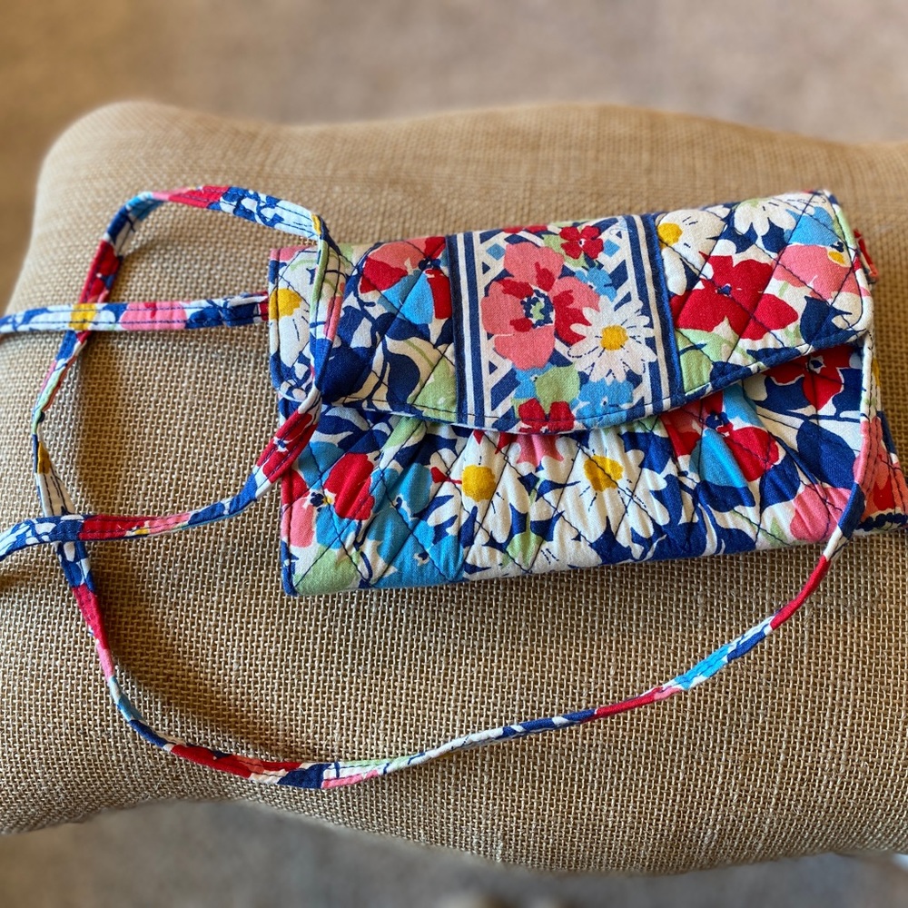 Vera Bradley wallet/clutch with detachable shoulder strap.